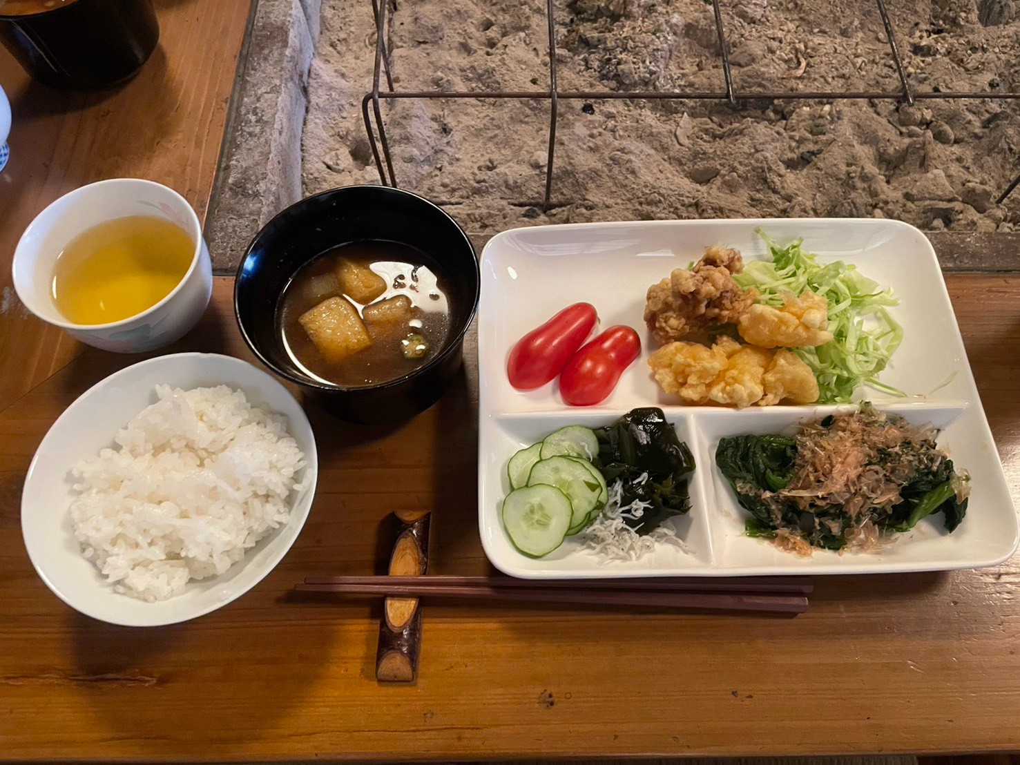 滞在中の食卓に並んだ料理