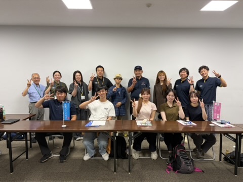 庄原さとやま留学インターンの参加者と関係者の集合写真